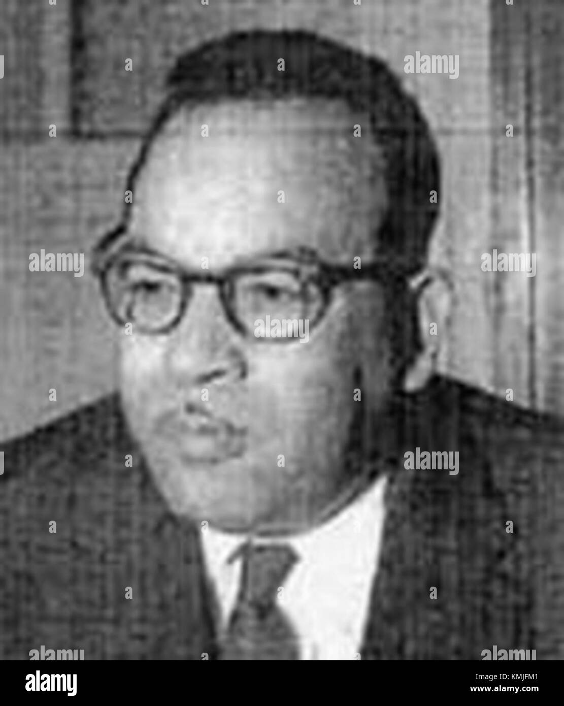 Mohamed Masmoudi (1925–2008) è stato un politico e diplomatico tunisino, noto per il suo ruolo nello sviluppo post-indipendenza del paese e nelle relazioni internazionali. Foto Stock