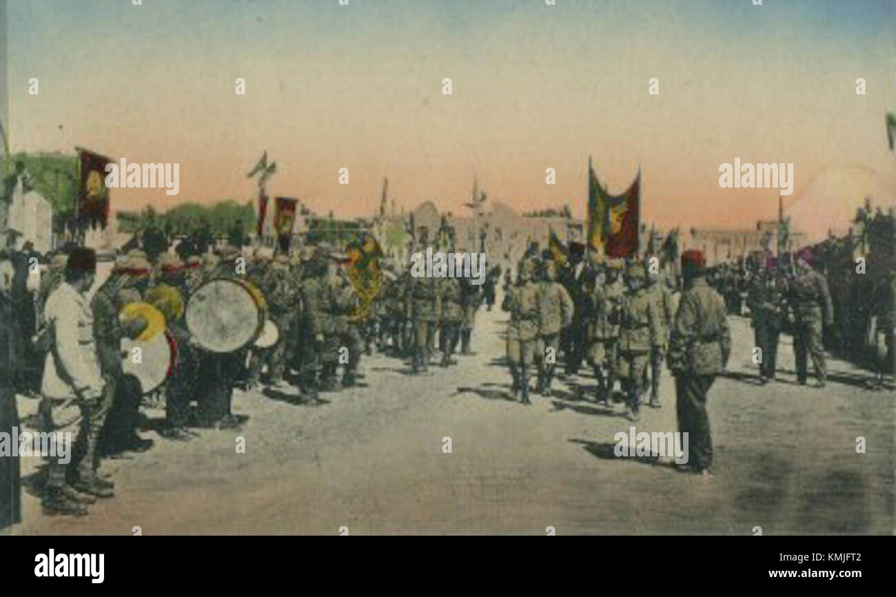 La proclamazione di re Faysal i come re di Siria segnò un momento cruciale nel Medio Oriente post-guerra, in quanto rifletteva le aspirazioni per l'unità araba e l'indipendenza dalle potenze coloniali. Foto Stock