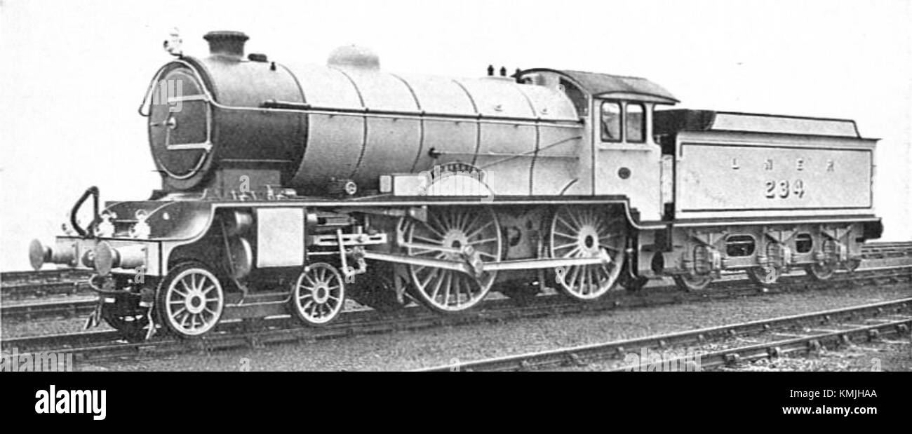 La LNER 4-4-0 classe D49, numero 234 Yorkshire, era una locomotiva a vapore utilizzata dalla London and North Eastern Railway. Costruito all'inizio del XX secolo, questo modello era noto per la sua potenza e il suo servizio nel trasporto di treni passeggeri su rotte regionali attraverso l'Inghilterra settentrionale. Foto Stock