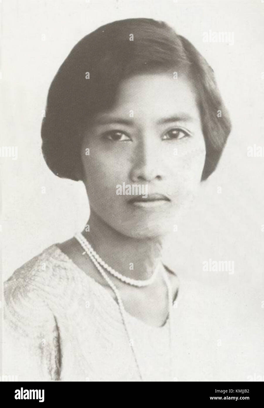 L'immagine mostra Vapi Busbakara in età adulta, con particolare attenzione alle sue caratteristiche mature. Lo sfondo e i contributi specifici del soggetto rimangono poco chiari da questa immagine. Foto Stock