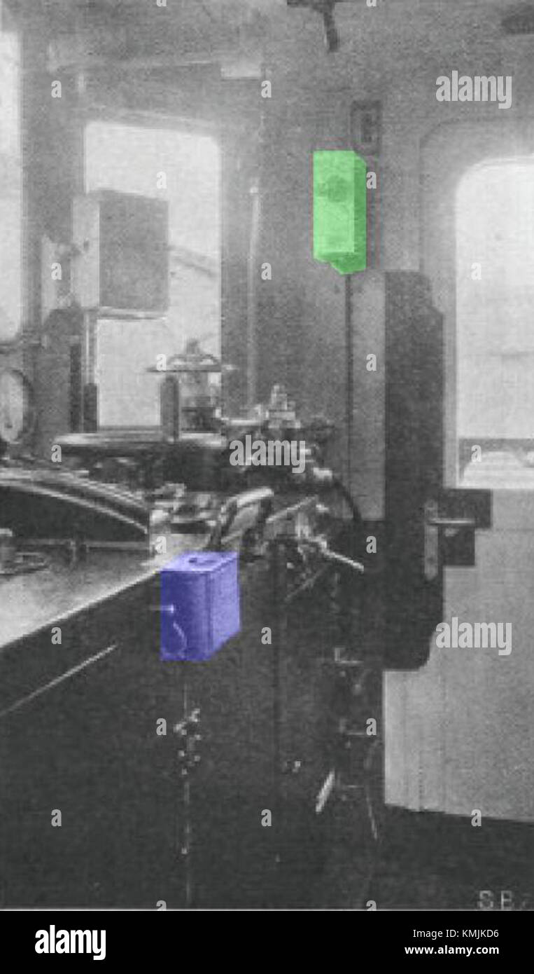 Il Wachsamkeitstaste integra-Signum è un dispositivo progettato per migliorare la sicurezza e la consapevolezza degli utenti in vari ambienti, in particolare in ambienti di trasporto o macchinari. Foto Stock