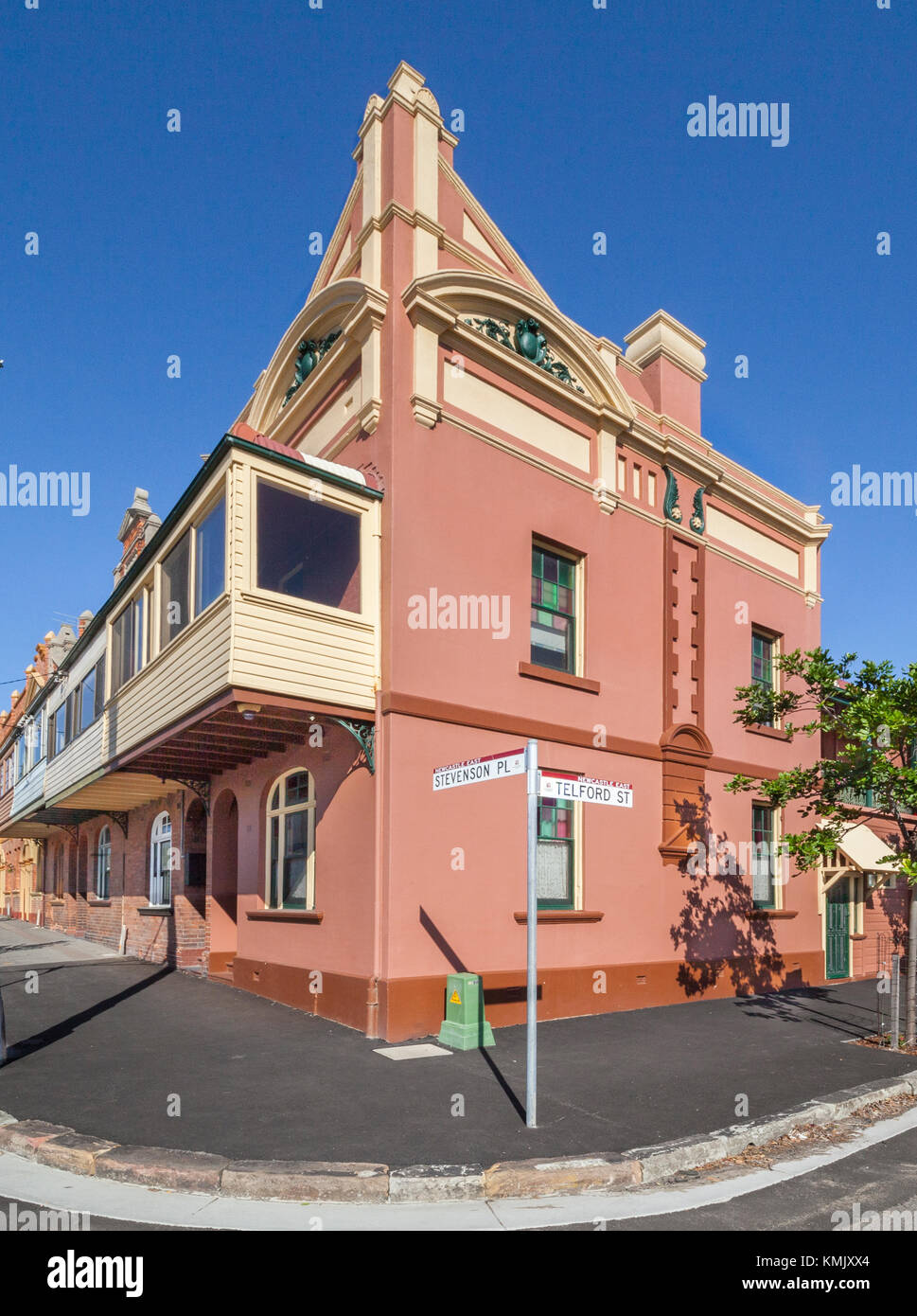 Australia, Nuovo Galles del Sud, la storica sede a schiera al posto Stevenson, Newcastle Est Foto Stock