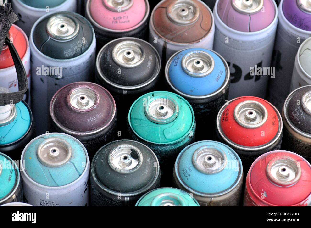 Aerosol bombolette spray. Spruzzi di vernice. Barcellona, in Catalogna,  Spagna Foto stock - Alamy