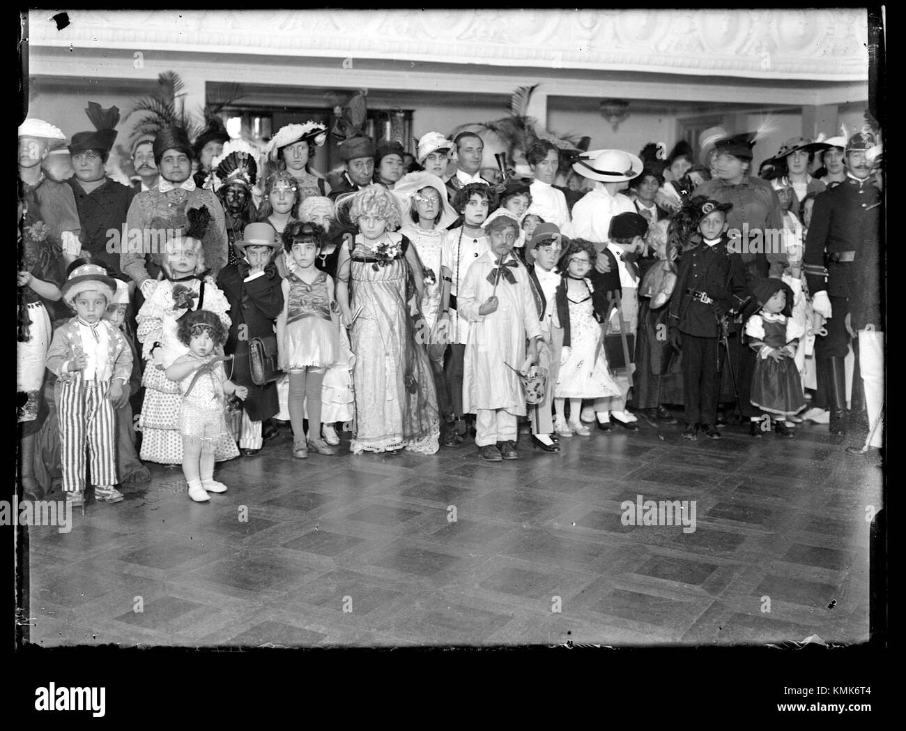 Questo codice, 00821FMHGE, si riferisce probabilmente a un identificatore utilizzato in un settore o database specifico. La sua applicazione specifica o il suo significato può variare a seconda del contesto, ma in genere viene utilizzato per monitorare o catalogare elementi o dati in modo sistematico. Foto Stock