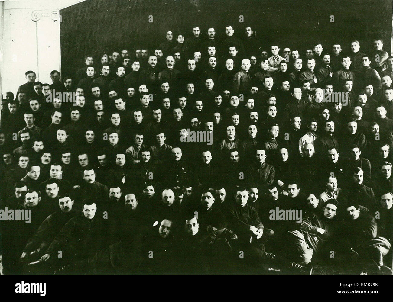 Il corpo direttivo del Distretto militare siberiano nel 1929 era una delle principali autorità amministrative e militari dell'Unione Sovietica, supervisionando le operazioni militari e le decisioni strategiche nella regione siberiana. Foto Stock