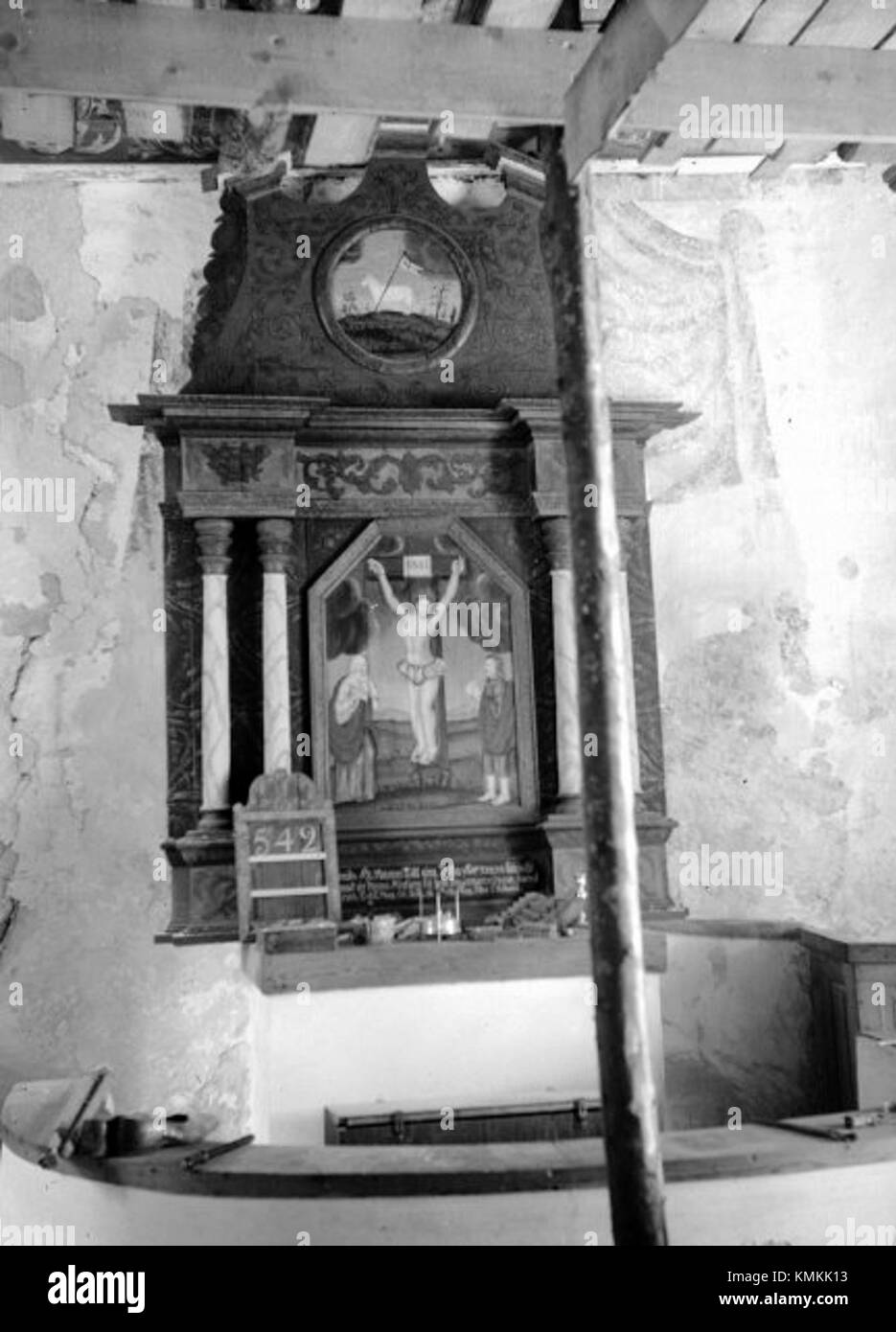 Sundals-Ryrs gamla kyrka, situata in Svezia, è un'antica chiesa riconosciuta per il suo significato storico. La chiesa è elencata nel registro del patrimonio nazionale svedese, evidenziando la sua importanza culturale e architettonica. Foto Stock