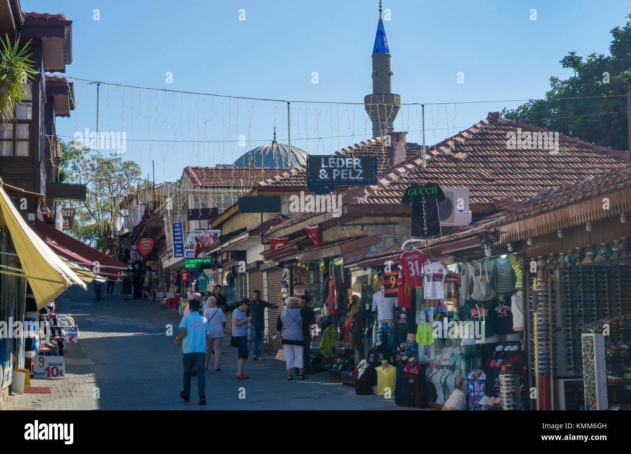 Bazaar, negozi di souvenir presso la vecchia città di Side, riviera turca, Turchia Foto Stock