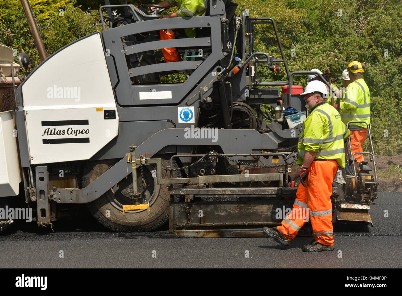 La superficie stradale posa Foto Stock