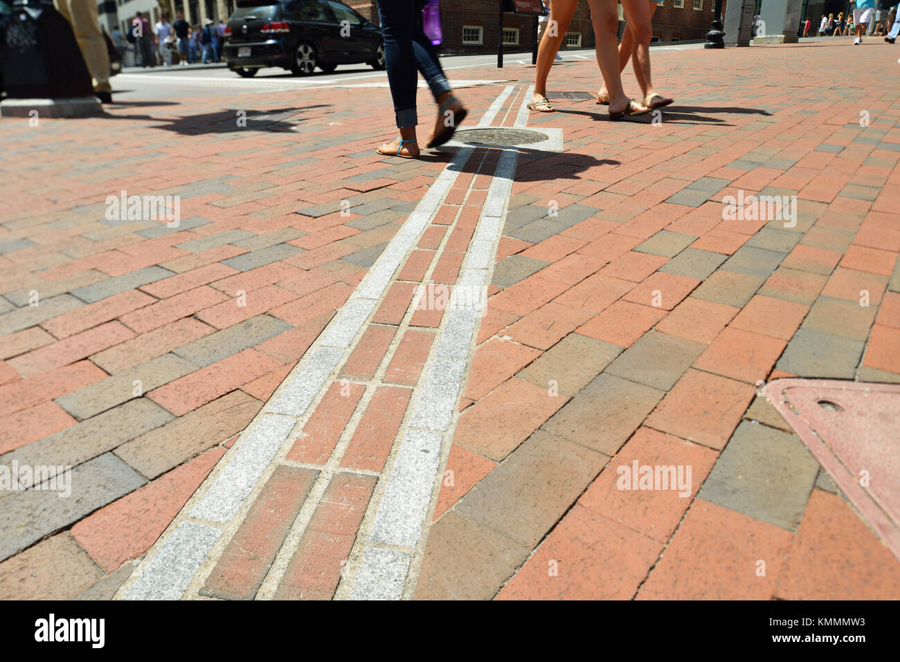 Sentiero della libertà. un mattone percorso che collega i siti storici della rivoluzione americana in ed intorno a Boston. Foto Stock Sentiero della libertà. un mattone percorso che collega i siti storici della rivoluzione americana in ed intorno a Boston. Foto Stock