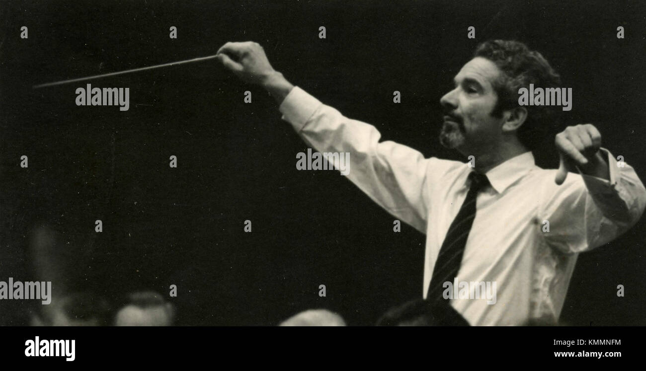Un direttore d'orchestra al lavoro, Italia degli anni settanta Foto Stock