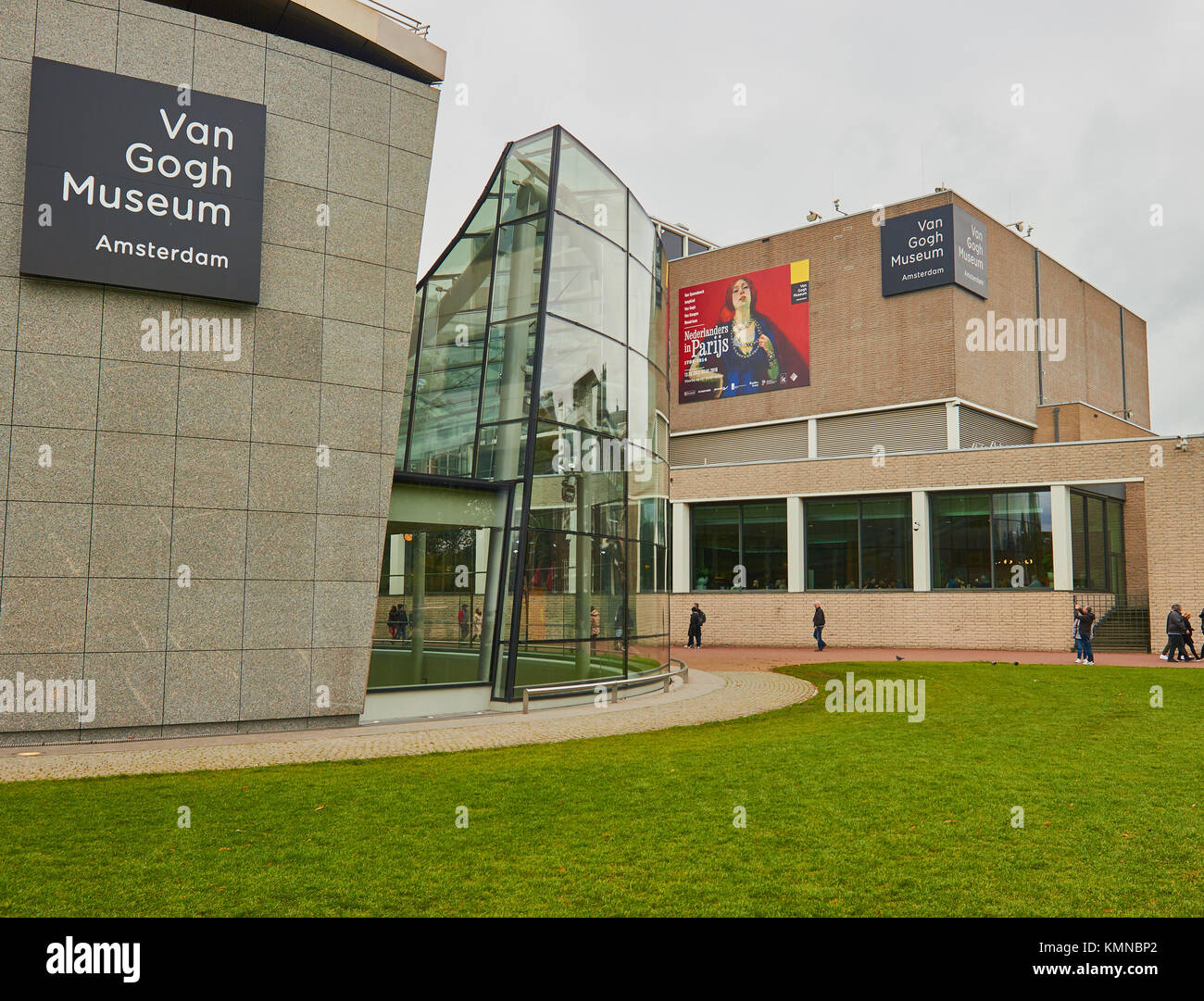 Il museo di Van Gogh da Gerrit Rietveld con moderna estensione da Kisho Kurokawa, Museumplein (Museum Square), Amsterdam, Olanda Foto Stock