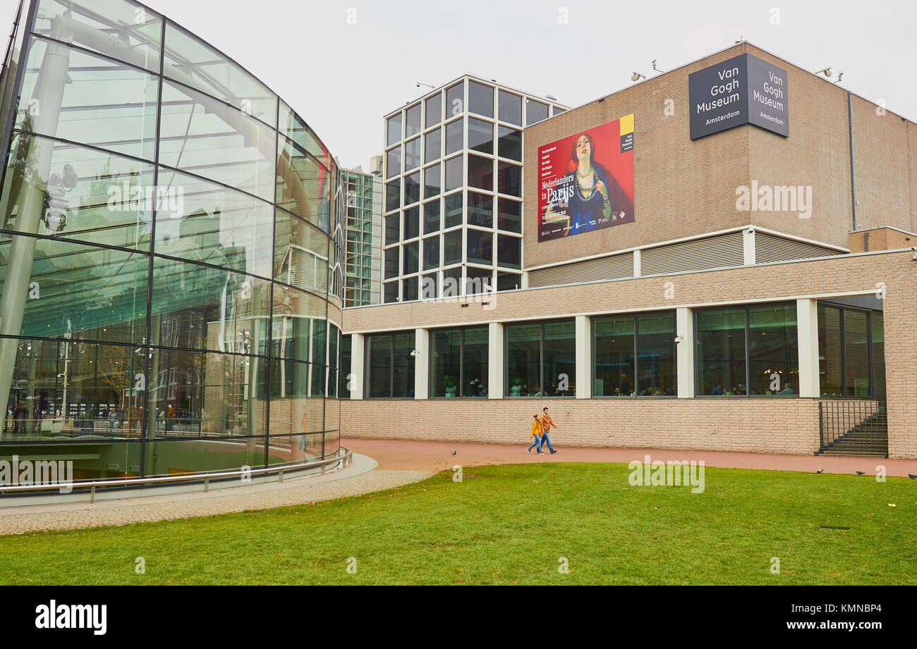 Il museo di Van Gogh da Gerrit Rietveld con moderna estensione da Kisho Kurokawa, Museumplein (Museum Square), Amsterdam, Olanda Foto Stock