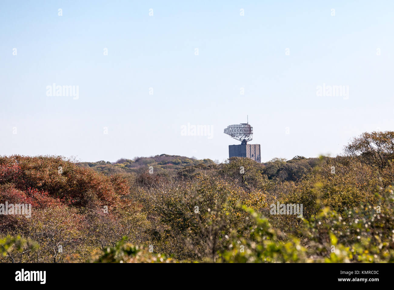 Vecchia Torre del radar si trova a camp hero a Montauk, NY Foto Stock