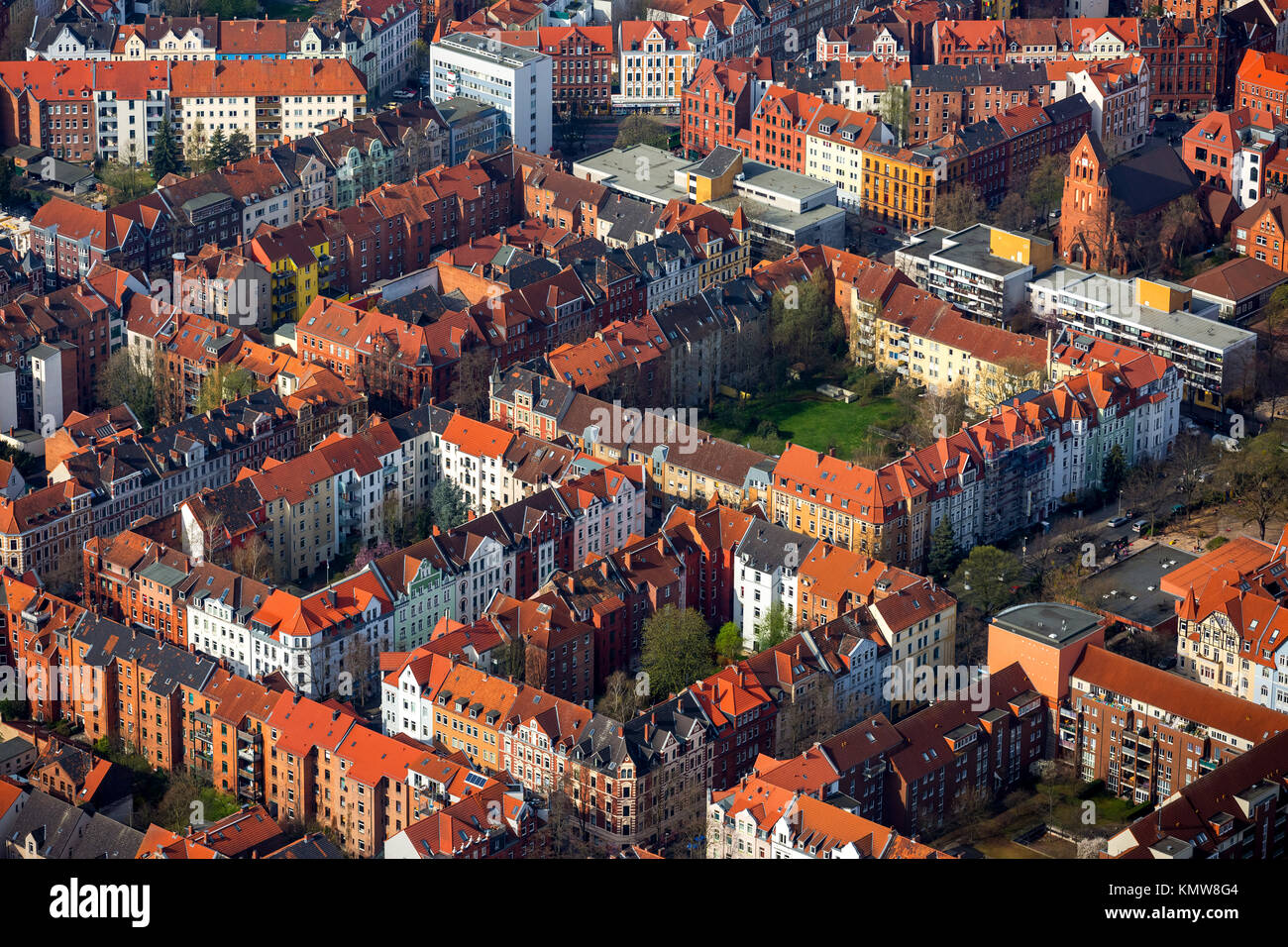 District Linden-Nord, perimetro block development, fiumi Leine e Ihme, tetti in tegole rosse, san Benno Chiesa, Hannover, capitale dello stato, Bassa Sassonia, germe Foto Stock