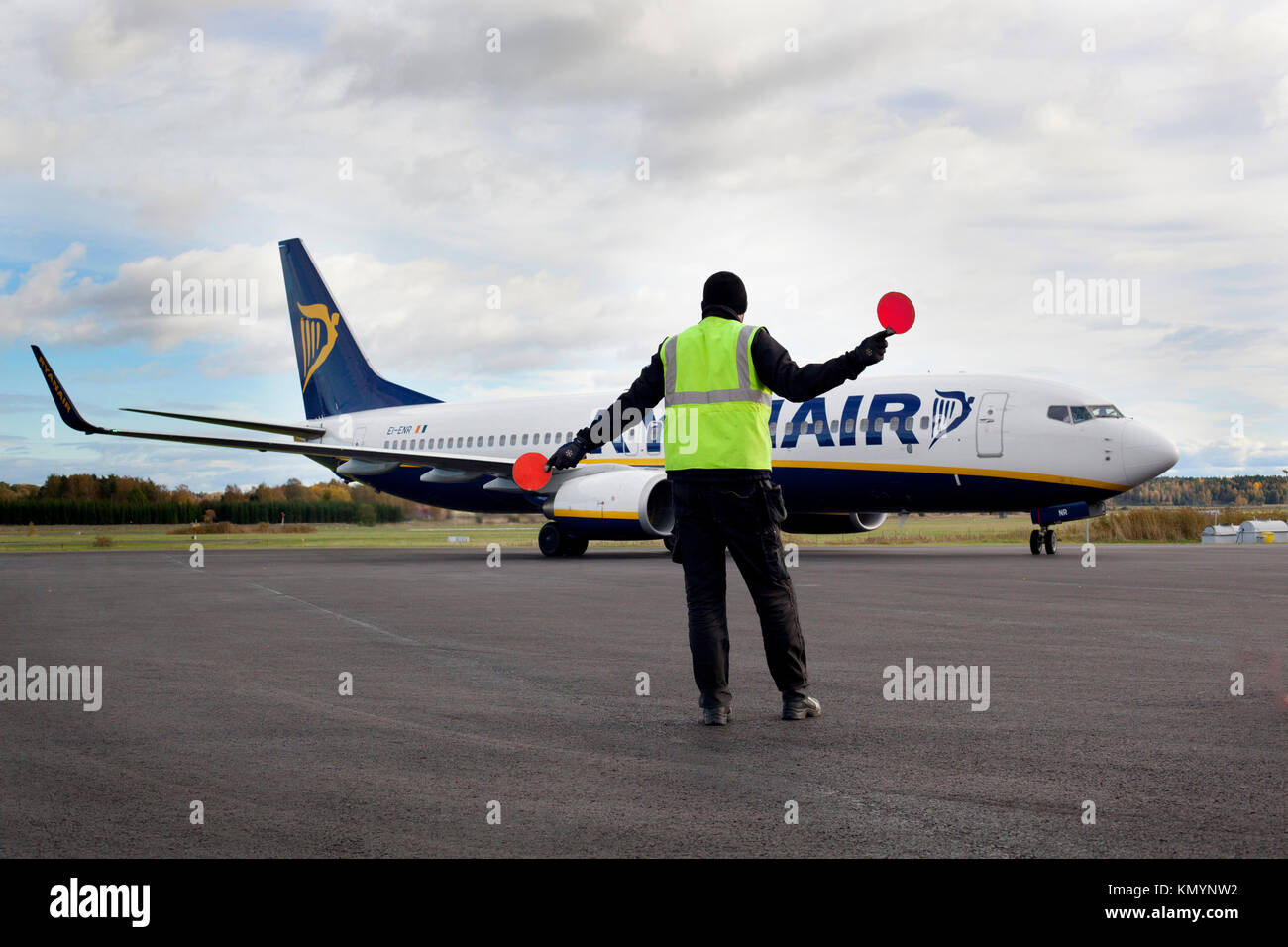 Ryanair arriva in aeroporto Foto Stock