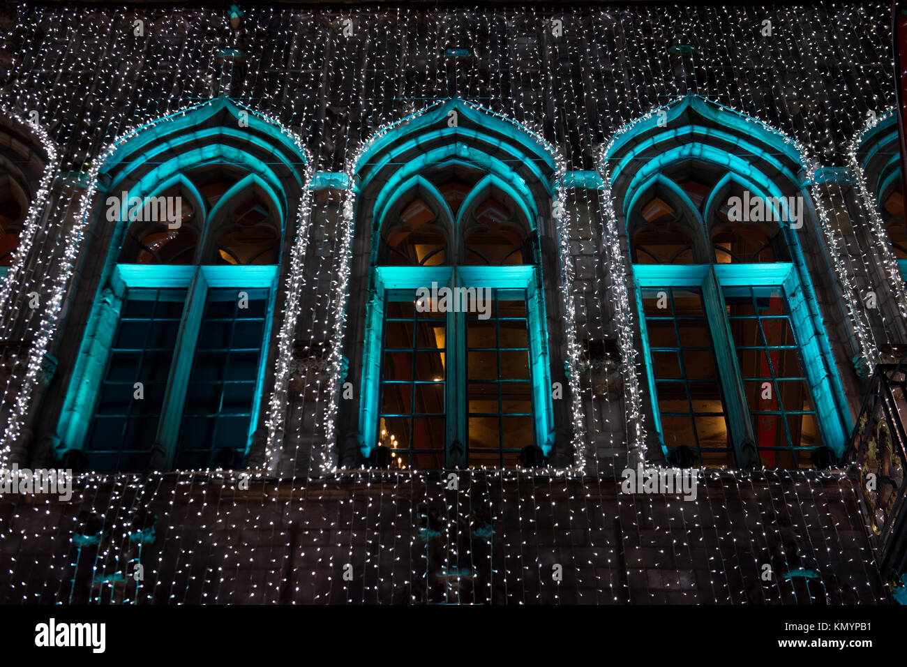 Mercatino di Natale di nome il cuore nella neve, è aperto il Sabato, Dicembre 9, 2017 a Mons in Belgio Foto Stock
