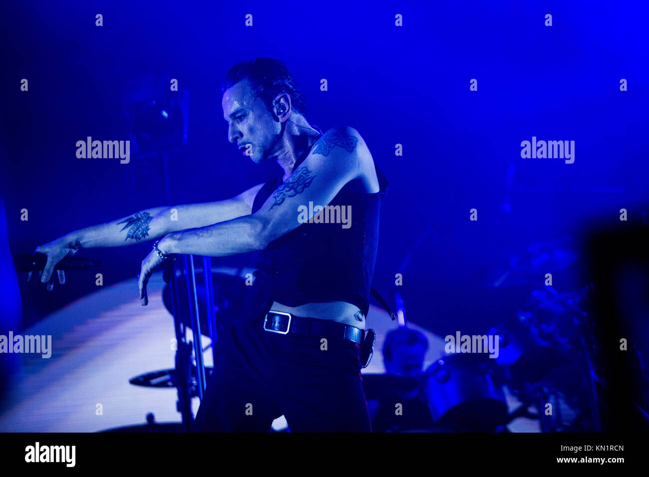 Torino 9 dicembre 2017 Depeche Mode eseguire live al Pala Alpitour © Roberto Finizio / Alamy Live News Foto Stock