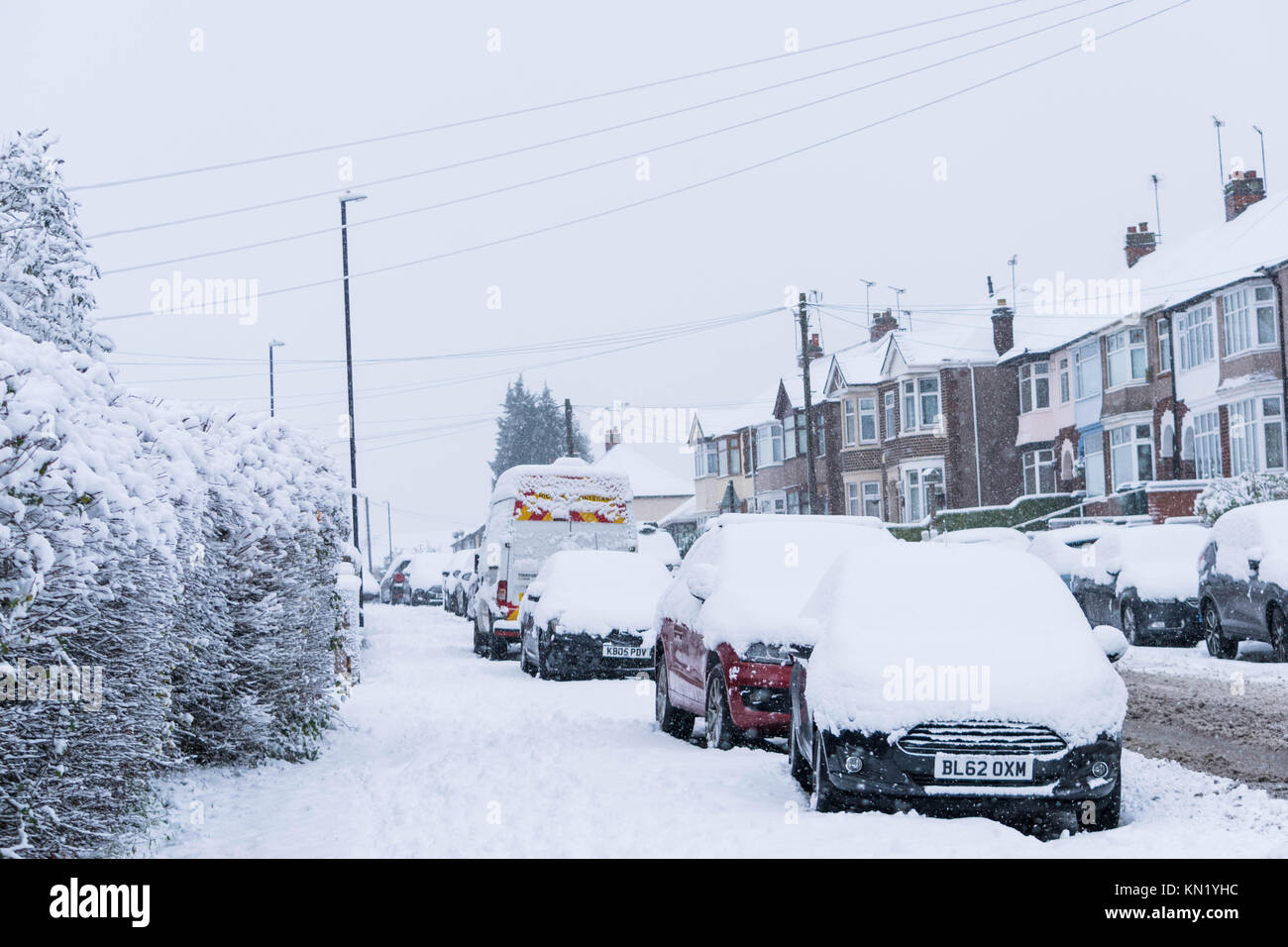 COVENTRY, Regno Unito. Decimo Dec, 2017. Neve pesante per la prima volta in 5 anni di Coventry, West Midlands, Regno Unito. Credito: wael alreweie/Alamy Live News Foto Stock