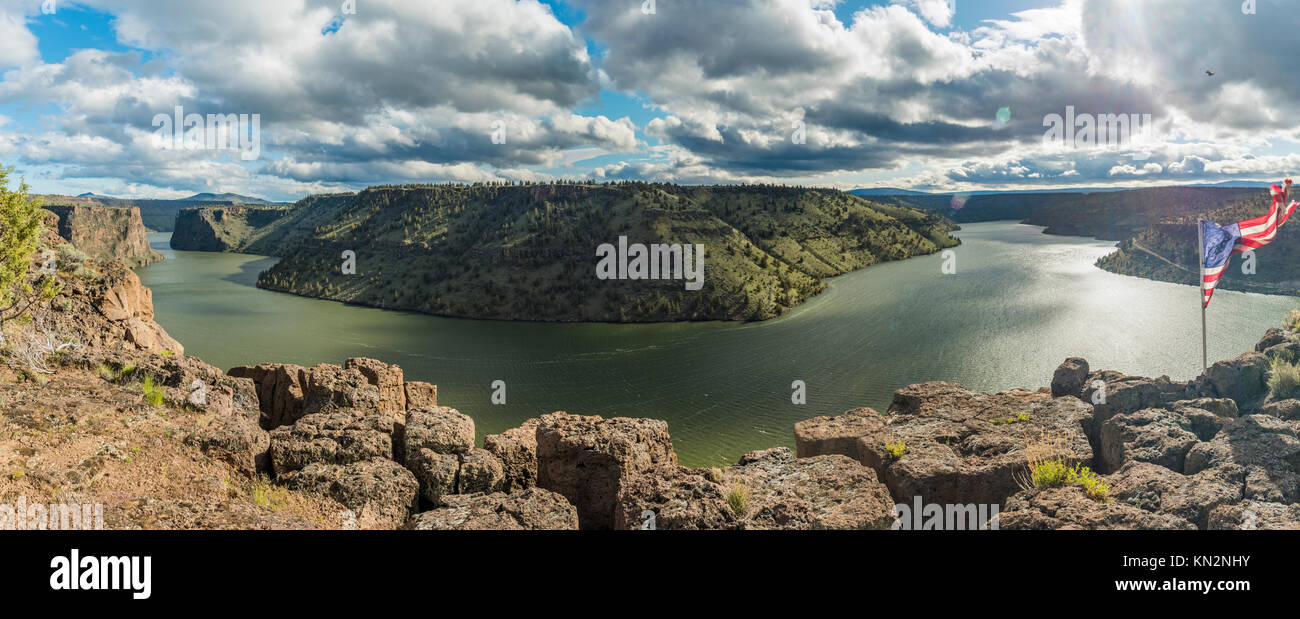 Panorama del Lago di Billy Chinook, Culver, Oregon con storta, Metolius Deschutes e fiumi Foto Stock
