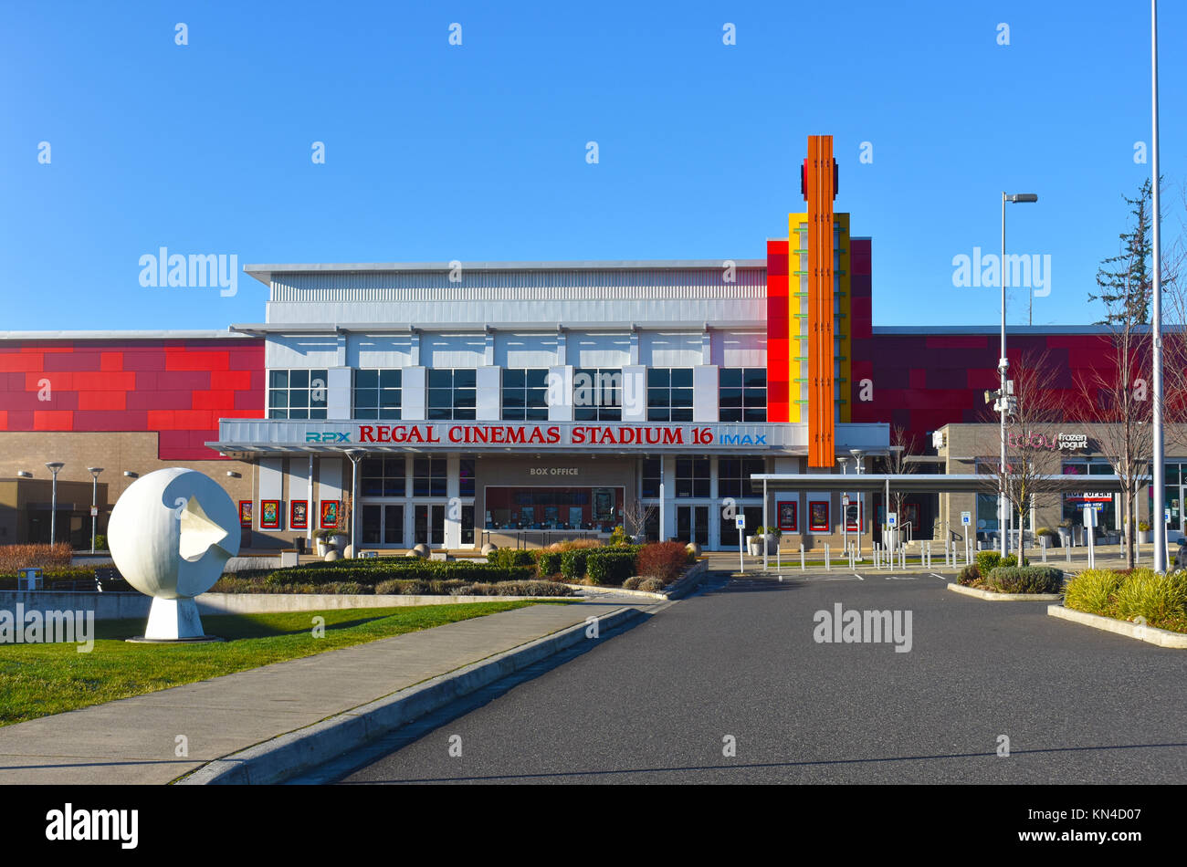 Regal Cinema cinema Imax e al villaggio di Barkley in Bellingham, Washington, Stati Uniti d'America. Foto Stock