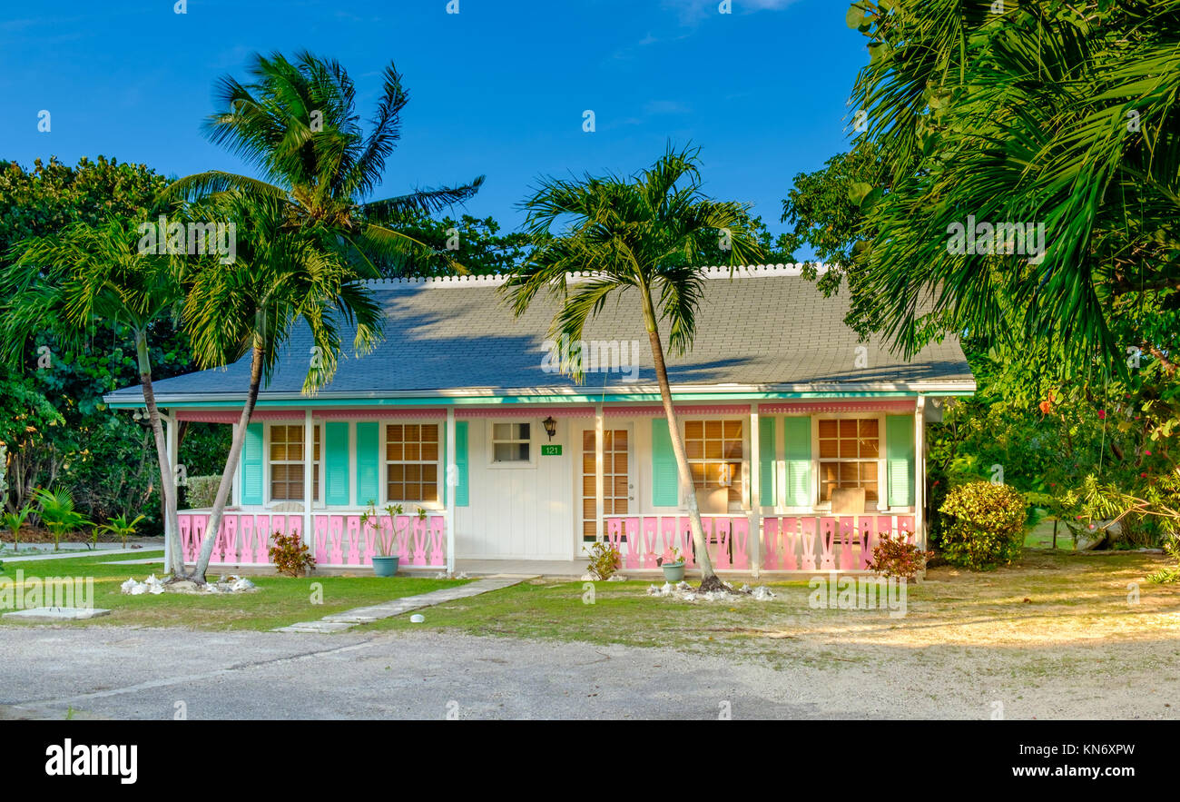 Grand Cayman, Isole Cayman, Nov 2016, lo stile caraibico house di West Bay area Foto Stock