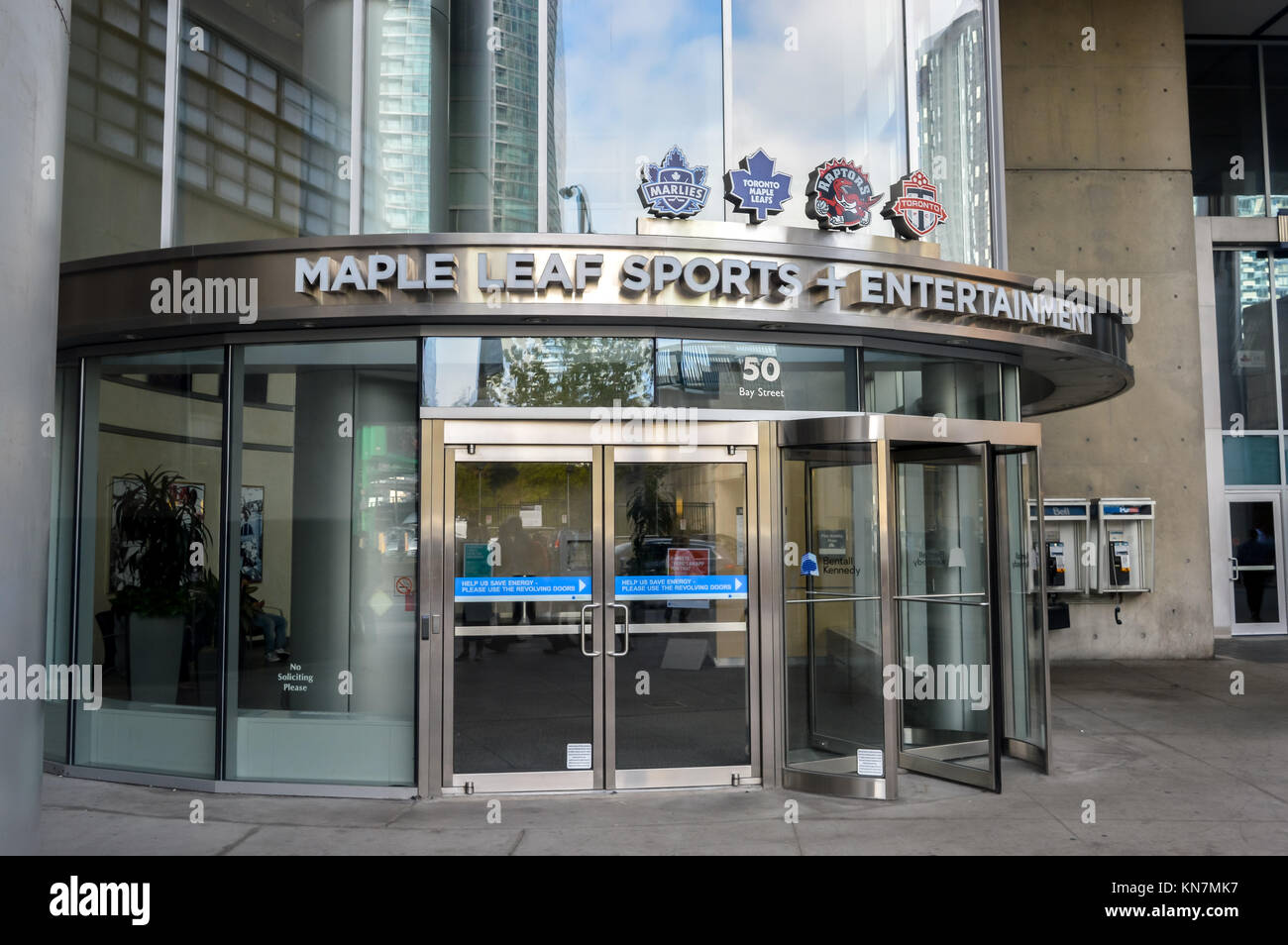 Toronto, Canada - Luglio 23, 2016: Maple Leaf Sports & Entertainment Ltd (MLSE) edificio. Si tratta di un professionista di sport e di immobili commerciali compan Foto Stock
