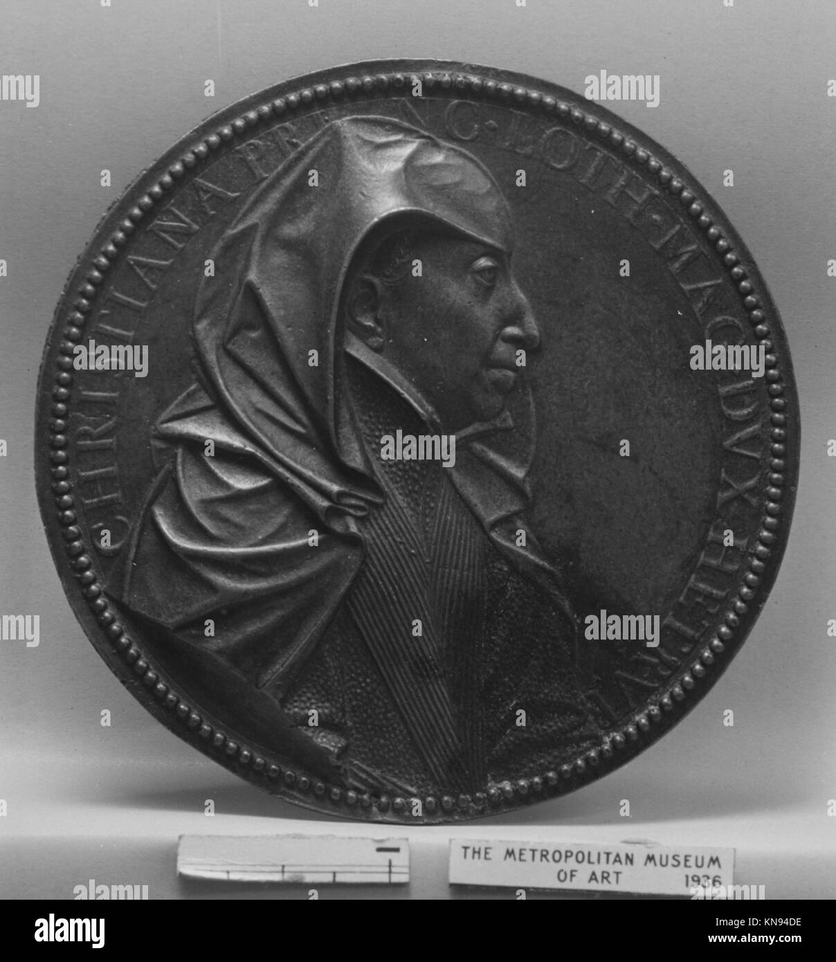 Questo ritratto raffigura Cristina di Lorena, Granduchessa vedova di Toscana, illustrando il suo ruolo e il suo status nella nobiltà europea del XVI-XVII secolo durante il Rinascimento. Foto Stock