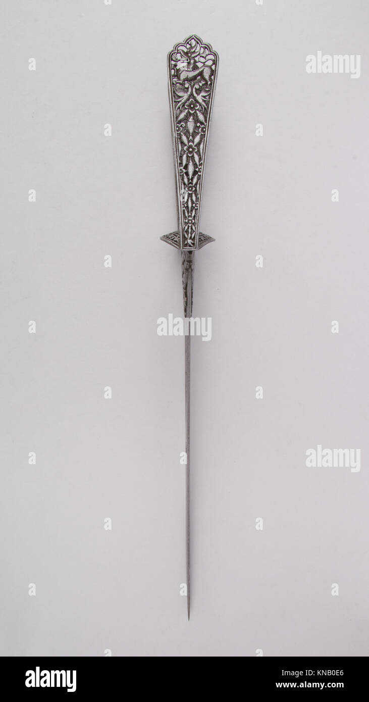 Pugnale Katar della collezione MET, che rappresenta le armi indiane con un significato storico e artistico. Foto Stock