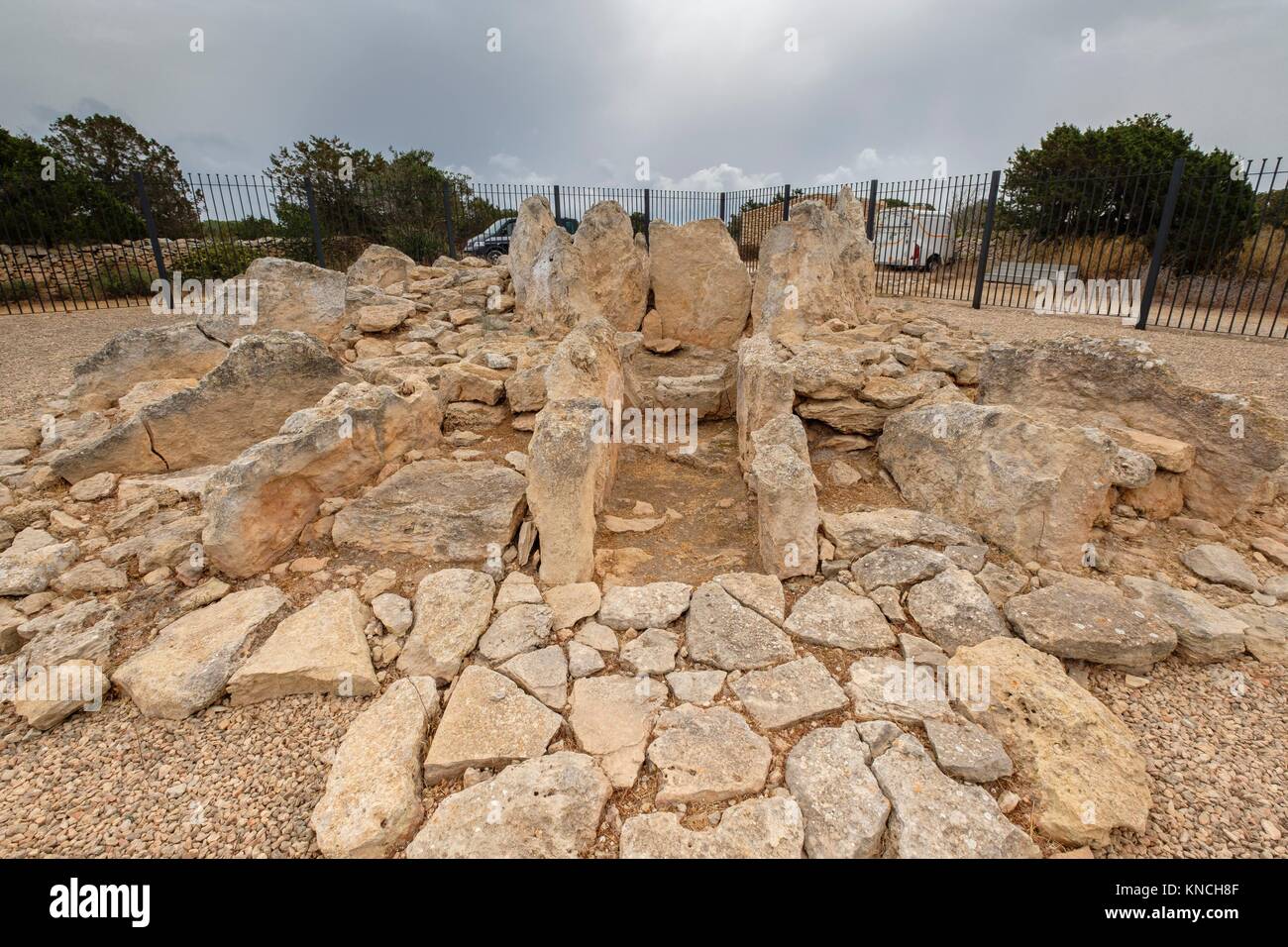 Il monumento megalitico , Ca Na Costa , 2. 000 - 1. 600 aC. a, prima Età del Bronzo, Formentera, isole Baleari, Spagna. Foto Stock