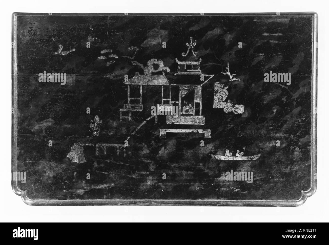 Questo toeletta combina un design elegante e una cura artigianale dettagliata, riflettendo l'estetica del periodo e le usanze sociali, parte della collezione MET. Foto Stock