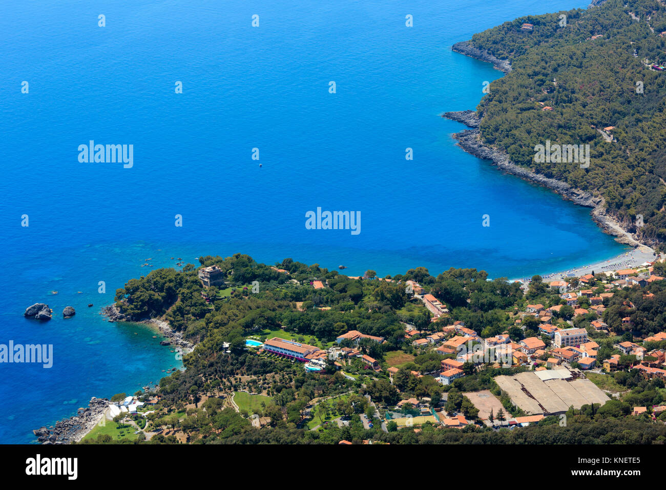 Vista da San Biagio montagna sul mare Tirreno costa vicino a Maratea, Basilicata, Italia Foto Stock