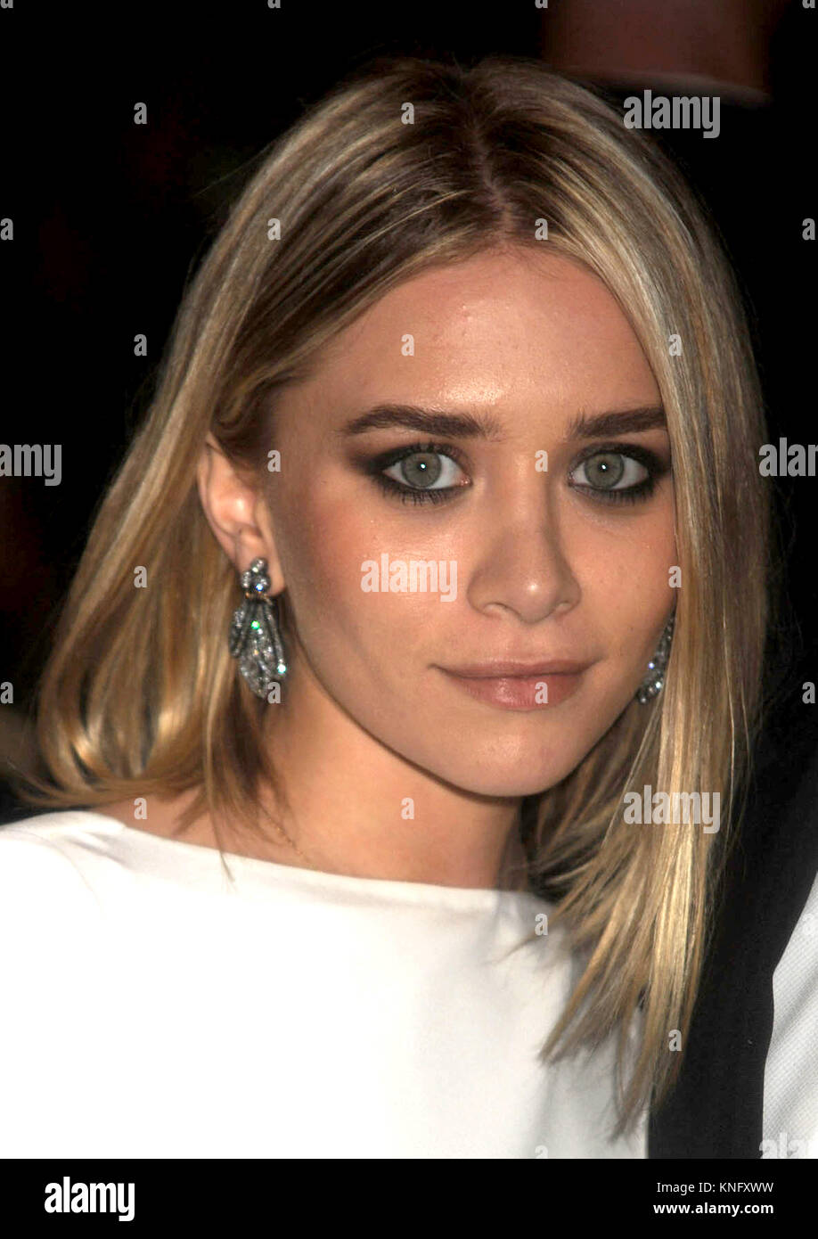 Ashley Olsen all 'il modello come Muse: incorporante moda' Costume Institute Gala al Metropolitan Museum of Art di New York City. Il 4 maggio 2009. Credito: Dennis Van Tine/MediaPunch Foto Stock