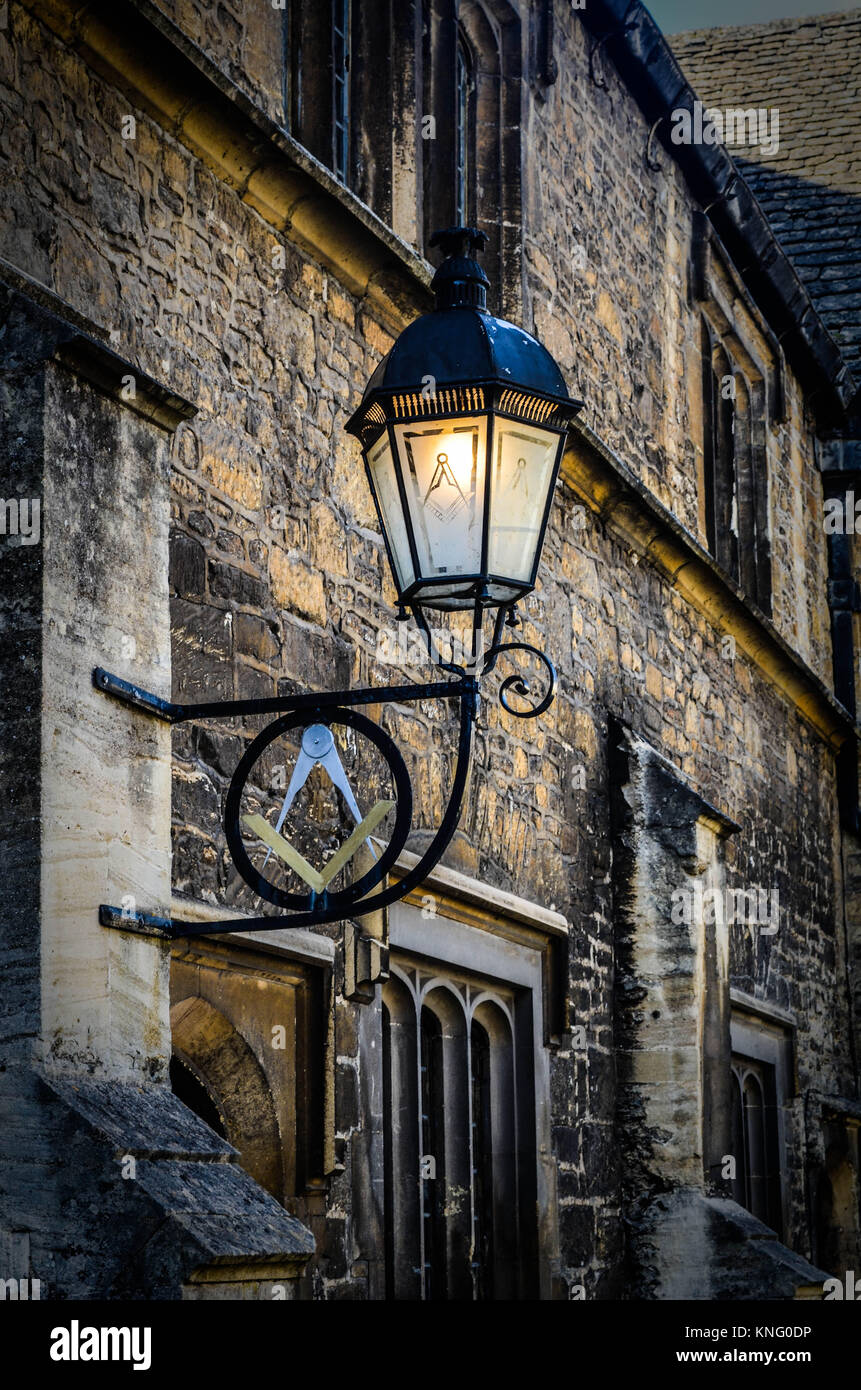 Vecchia Lanterna in Lacock, Inghilterra Foto Stock