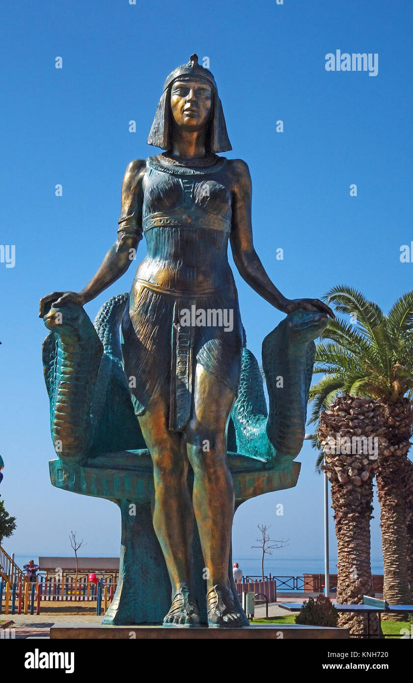 Statua di Cleopatra presso il lungomare della spiaggia di Cleopatra, Alanya, riviera turca, Turchia Foto Stock