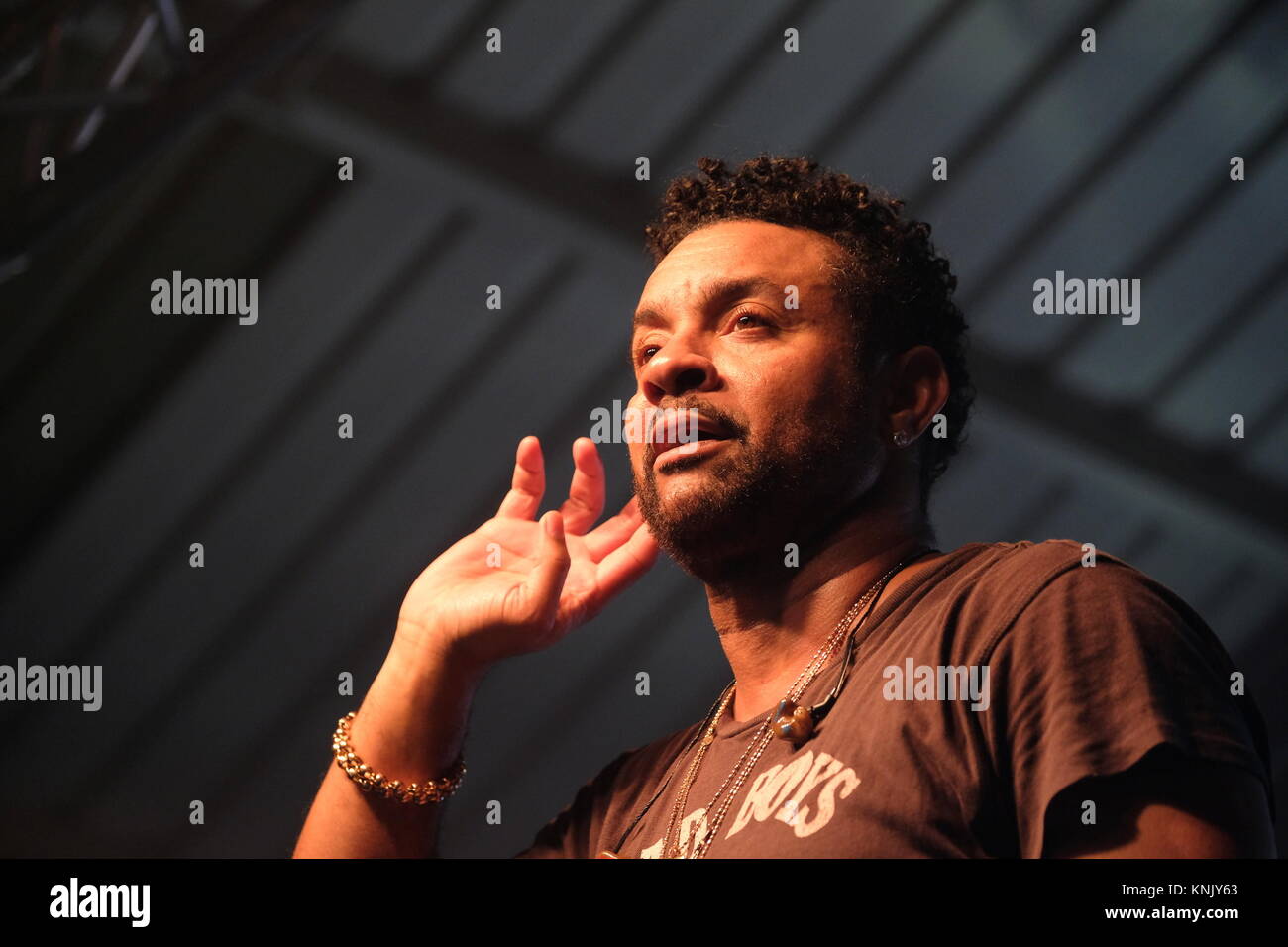 Southampton, Hampshire, Regno Unito. Dodicesimo Dicembre, 2017. Le camere del motore - reggae artist Shaggy aka Orville Richard Burrell esecuzione in corrispondenza del motore Camere, Southampton il 12 dicembre 2017, UK Credit: Dawn Fletcher-Park/Alamy Live News Foto Stock