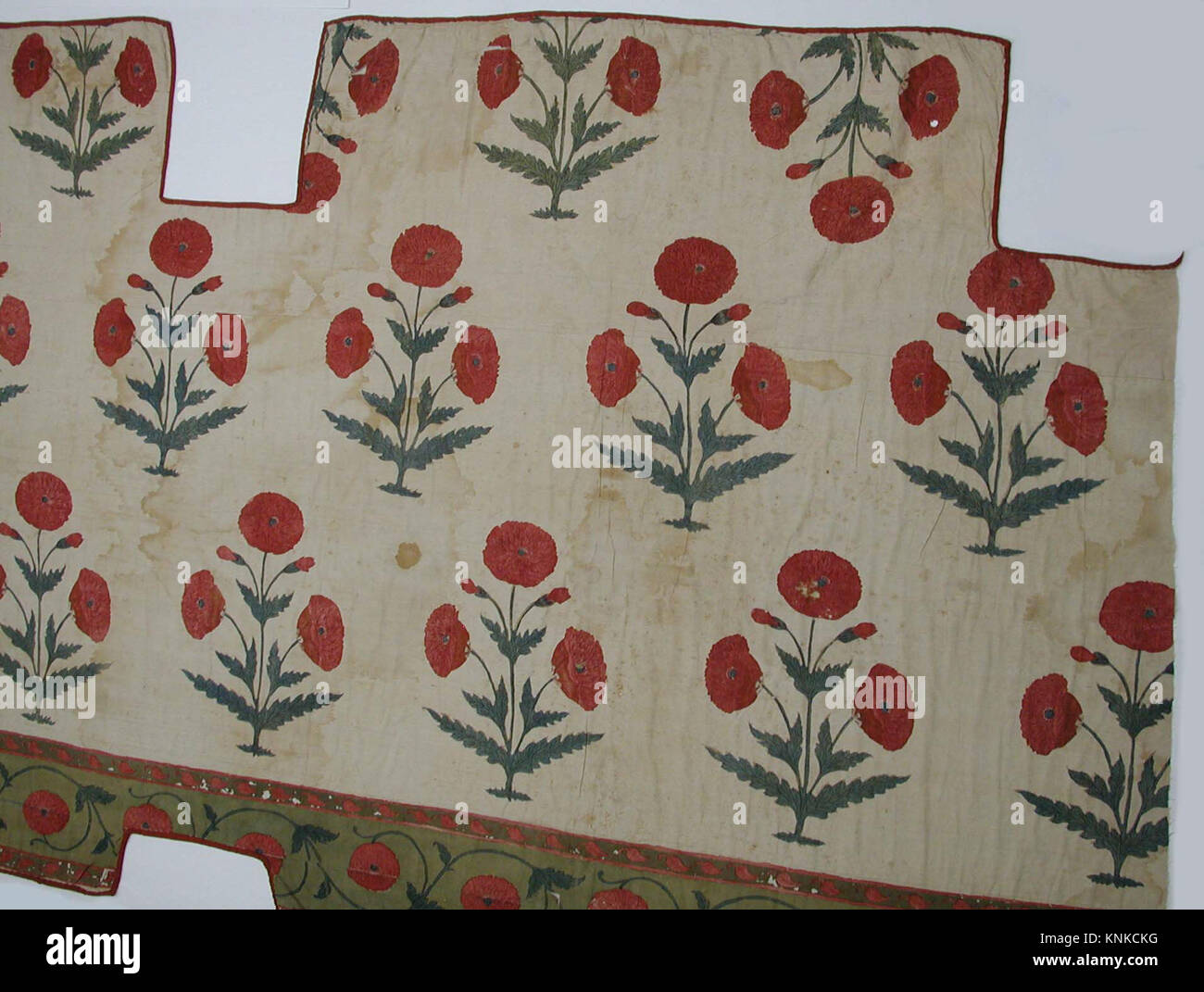 Frammento di un Floorspread, fine XVII secolo, attribuito all'India, Medio: Cotone; tessitura semplice, verniciato mordente e tinto, resistente alla tintura Foto Stock