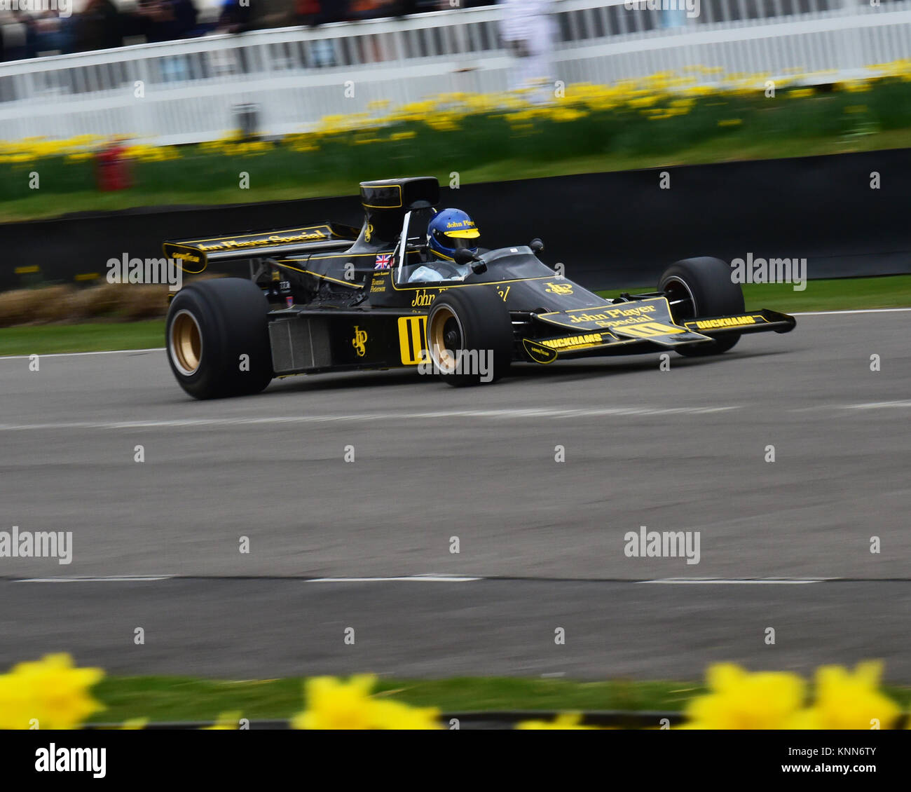 Andrew Beaumont, Lotus-Cosworth 76, Alta air box vetture di F1, Goodwood 73MM Marzo 2015, 73rd, 73rd Assemblea dei Soci, azione, Chris McEvoy, cjm fotografi Foto Stock