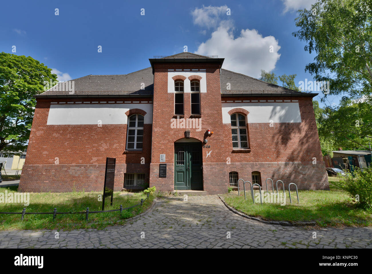 Luogo commemorativo, Sat. prigione, Papestrasse, tempio corte, Berlino, Germania, Gedenkort, SA-Gefaengnis, Tempelhof, Deutschland Foto Stock