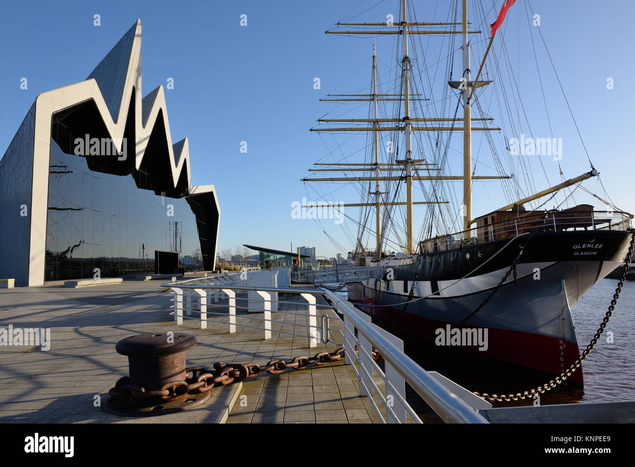 La nave con scafo in acciaio Glenlee attraccò al Riverside Museum of Transport and Travel di Glasgow, Scozia, Regno Unito, Europa Foto Stock