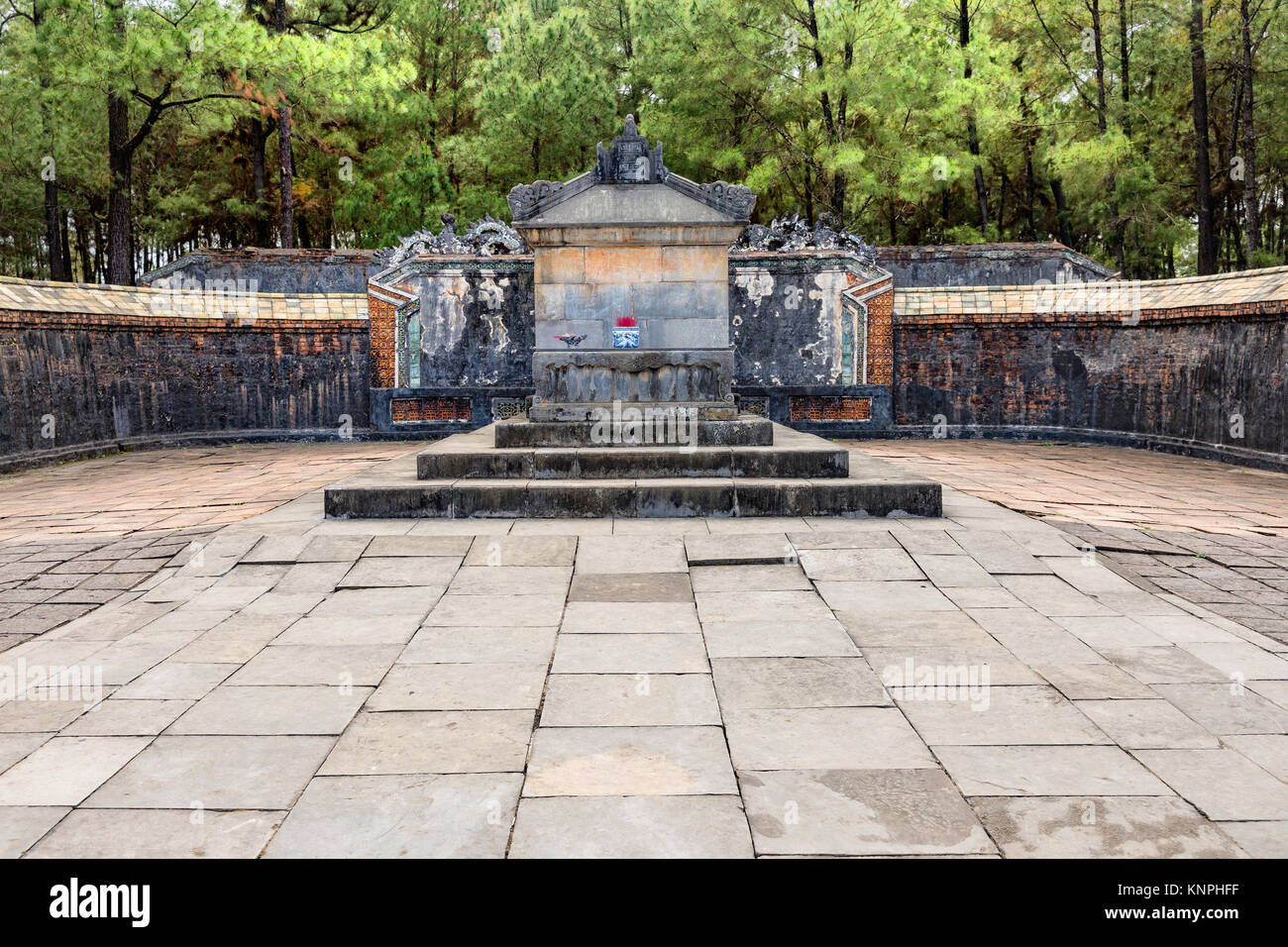 Tomba di Tu Duc imperatore in tinta, Vietnam. Un sito Patrimonio Mondiale dell'UNESCO. Hue, Vietnam Foto Stock