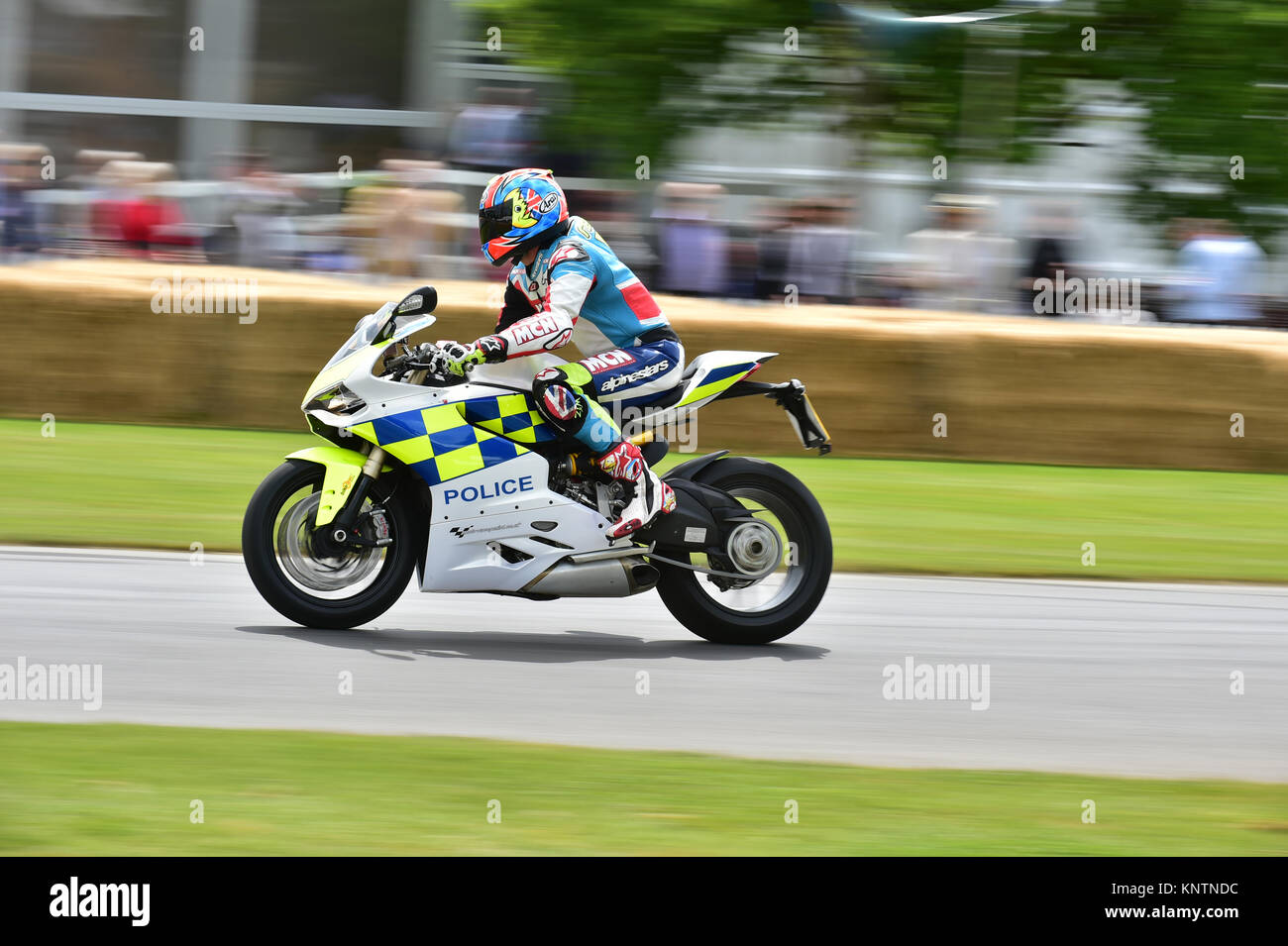 Michael Neeves, BMW HP4, Goodwood Festival di velocità, 2014, 2014, Autosport, BMW HP4, automobili, Festival della Velocità di Goodwood, Goodwood FoS, GRRC, hill climb Foto Stock