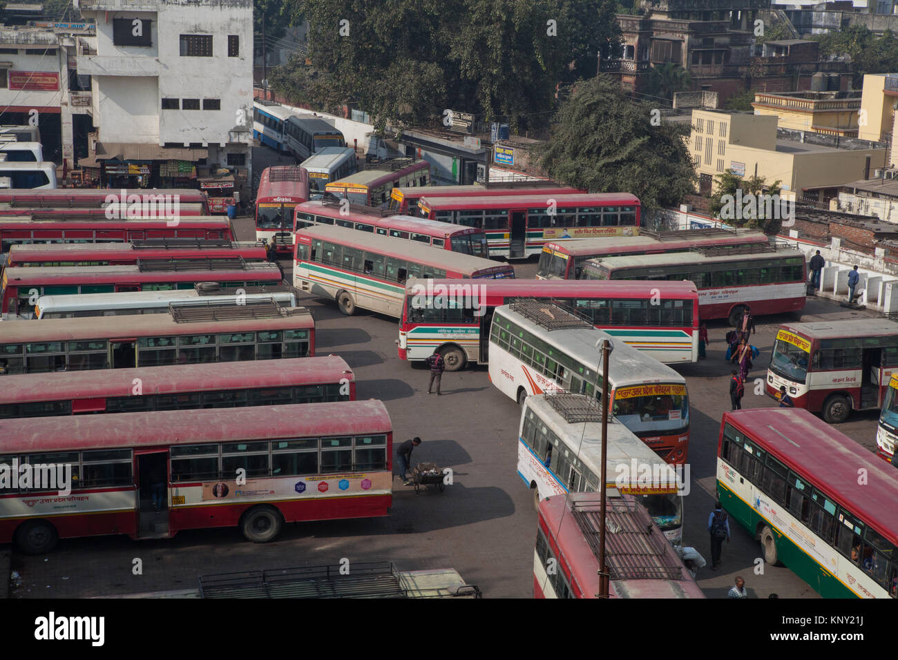 Lucknow alla stazione degli autobus in India Foto Stock