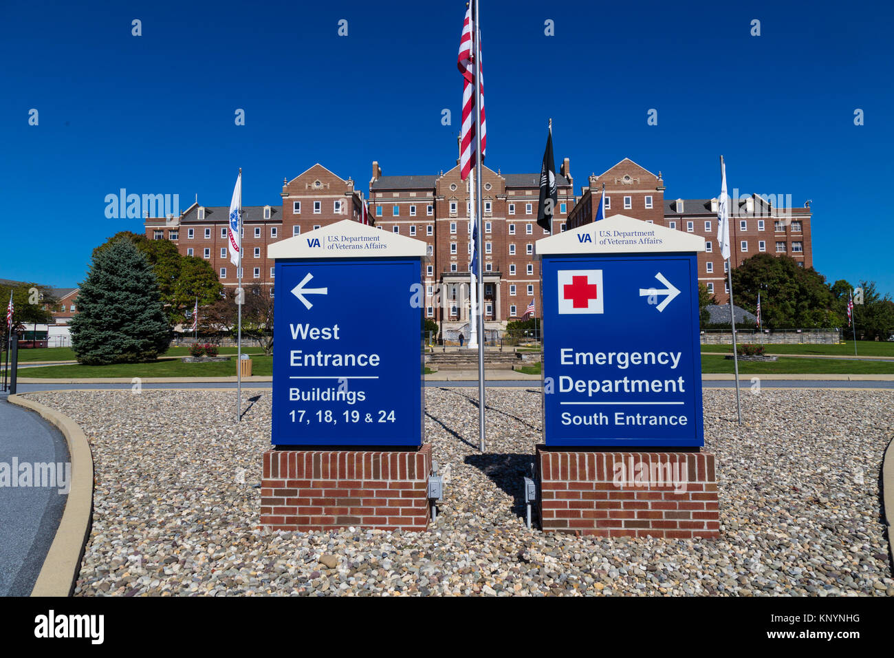 Il Libano, PA, Stati Uniti d'America - 5 Ottobre 2016: l'ingresso segni all'US Department of Veterans Affairs Medical Center in Libano County. Foto Stock