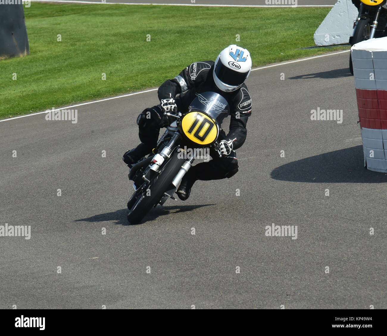 Mick Grant, Gary Johnson, Manx Norton, Barry Sheene Memorial Trophy, biciclette classiche, Goodwood, Goodwood, Goodwood 2015, storico delle biciclette, Foto Stock