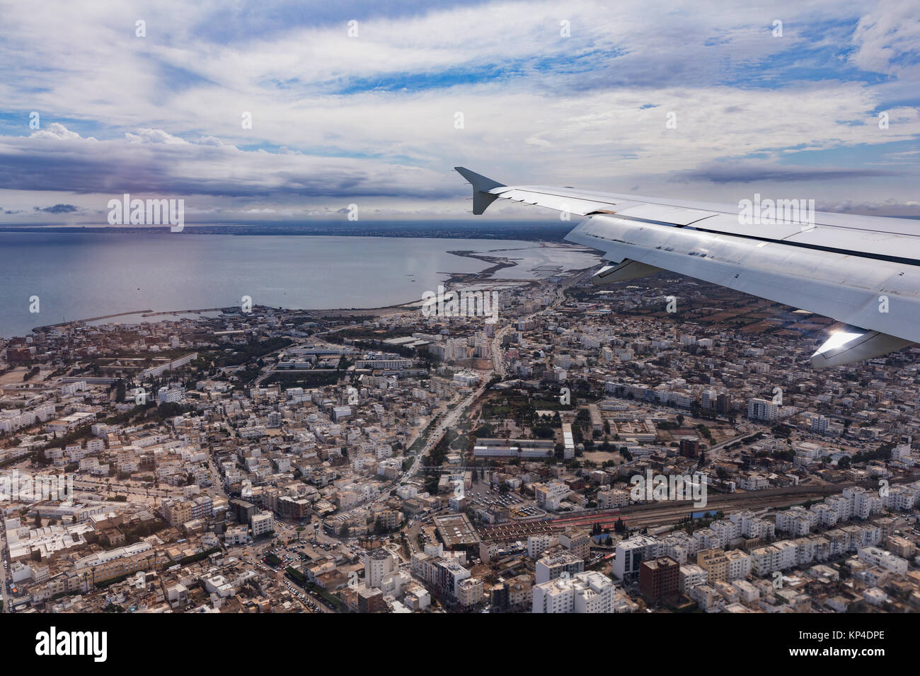 Vista aerea su Monastir. La Tunisia. Vista dal piano di sbarco. Vacanze in tunisino. Foto Stock