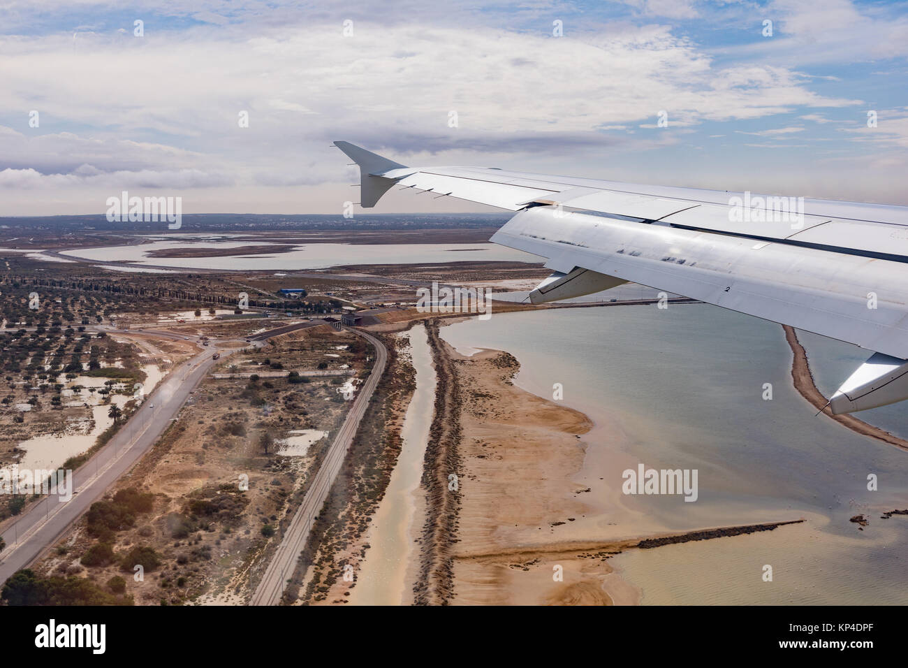 Vista aerea su Monastir. La Tunisia. Vista dal piano di sbarco. Vacanze in tunisino. Foto Stock