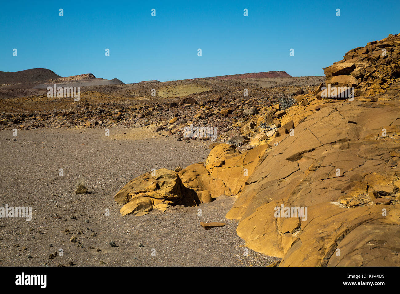 Paesaggio con formazione di roccia in damaraland Namibia Foto Stock