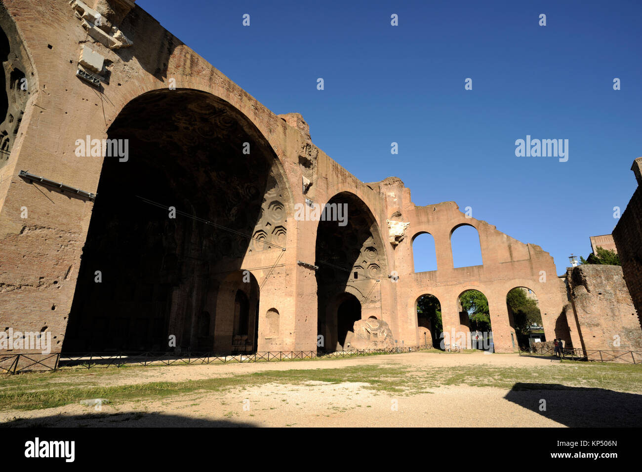 Italia, Roma, foro Romano, Basilica di Massenzio, Basilica di Massenzio e Costantino Foto Stock