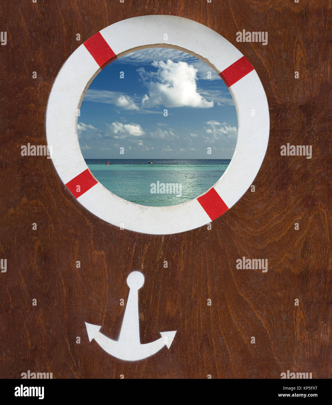 Vista sul mare dalla nave in vetro Foto Stock