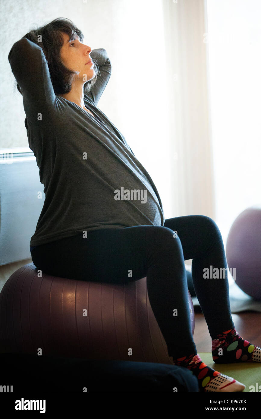 YOGA prenatale Foto Stock